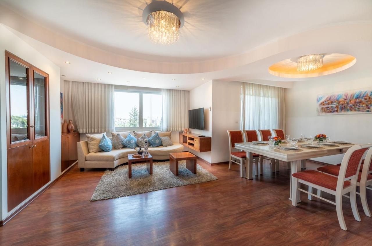 Art Apartment In Mamila - Art & View Єрусалим Екстер'єр фото